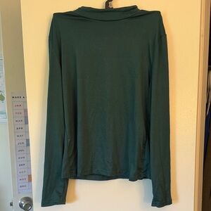 Elegant Green MockNeck Long Sleeve Top